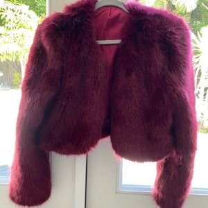 Faux Fur Cropped Coat Jacket in Wine Red size M